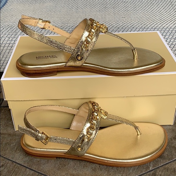 MICHAEL KORS ELSA THONG METALLIC PU PALE GOLD - Picture 5 of 16